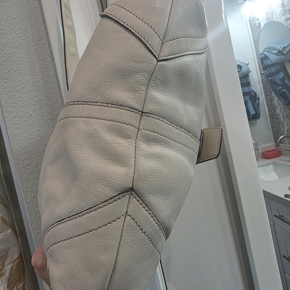 Coach Soho Vintage Cream Leather Shoulder And/or Crossbody Bag - Picture 7 of 9